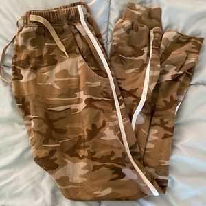 Acacia Dakota Camo Sweatpants